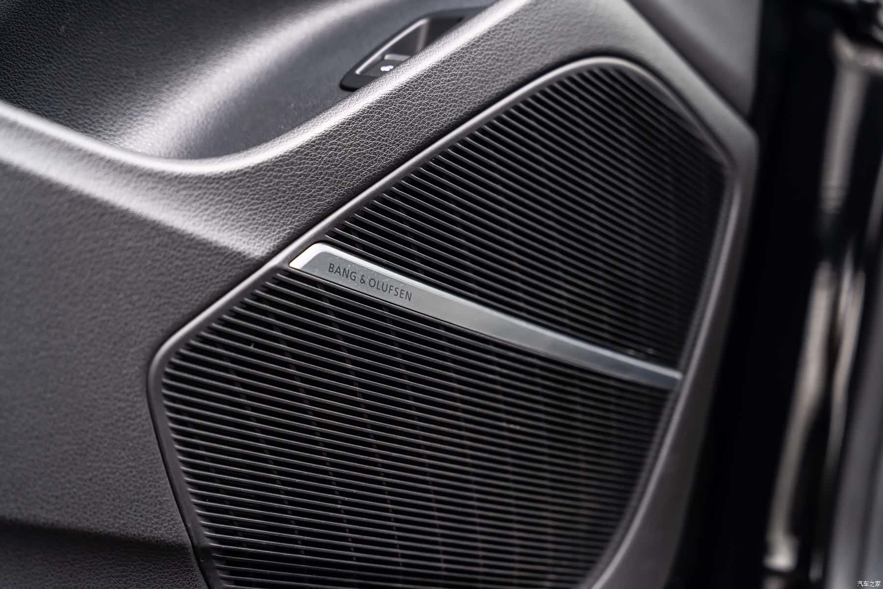 Audi Q8, 2020 9