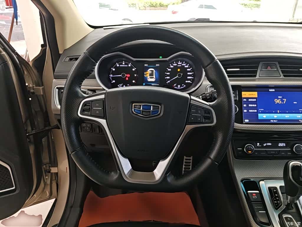 Geely Emgrand, 2017 11