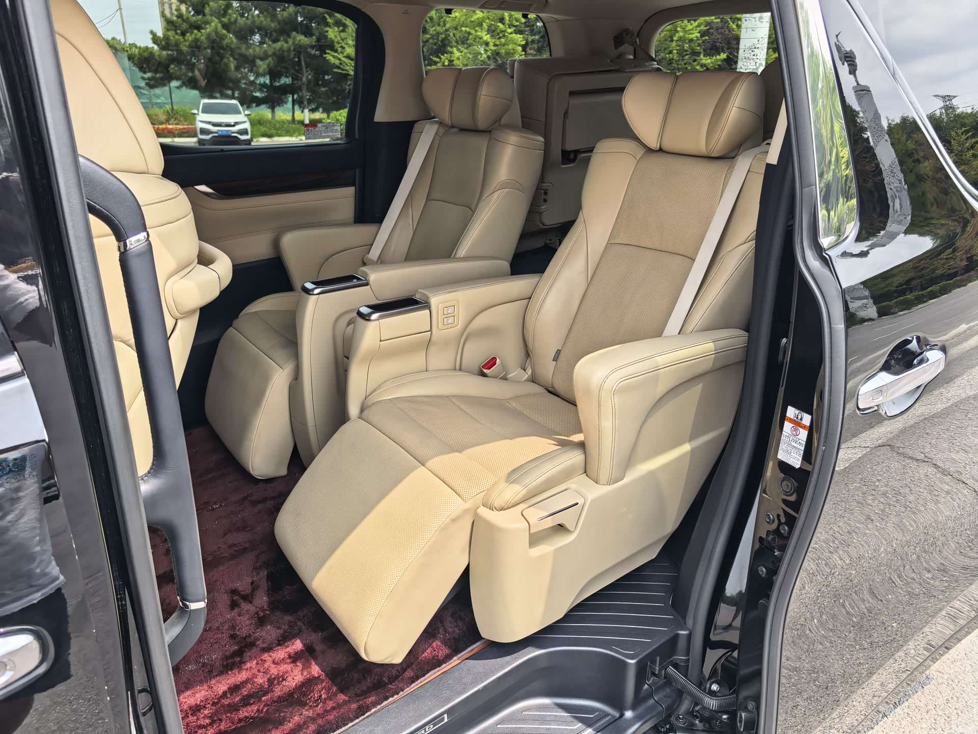 Toyota Alphard, 2015 8