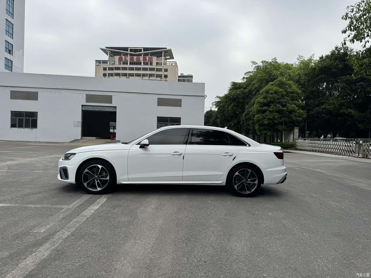 Audi A4L, 2021 37