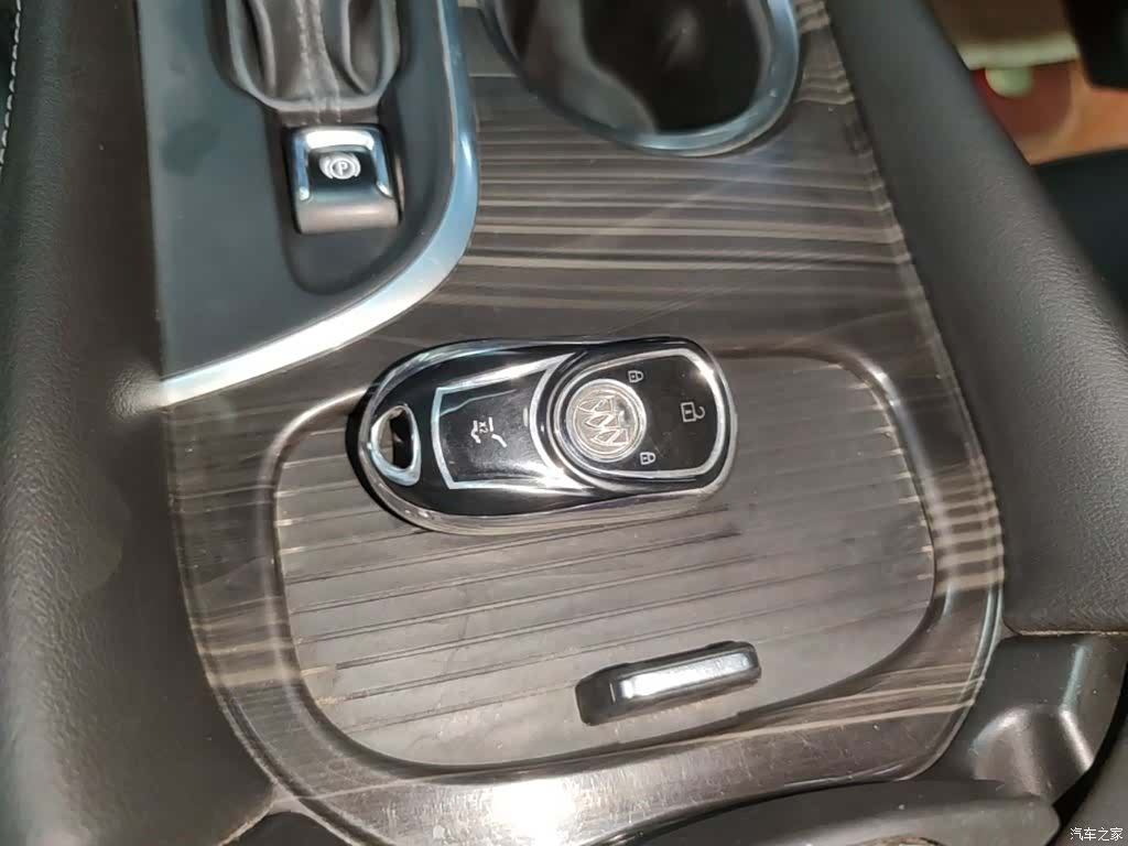 Buick Envision Plus, 2018 9