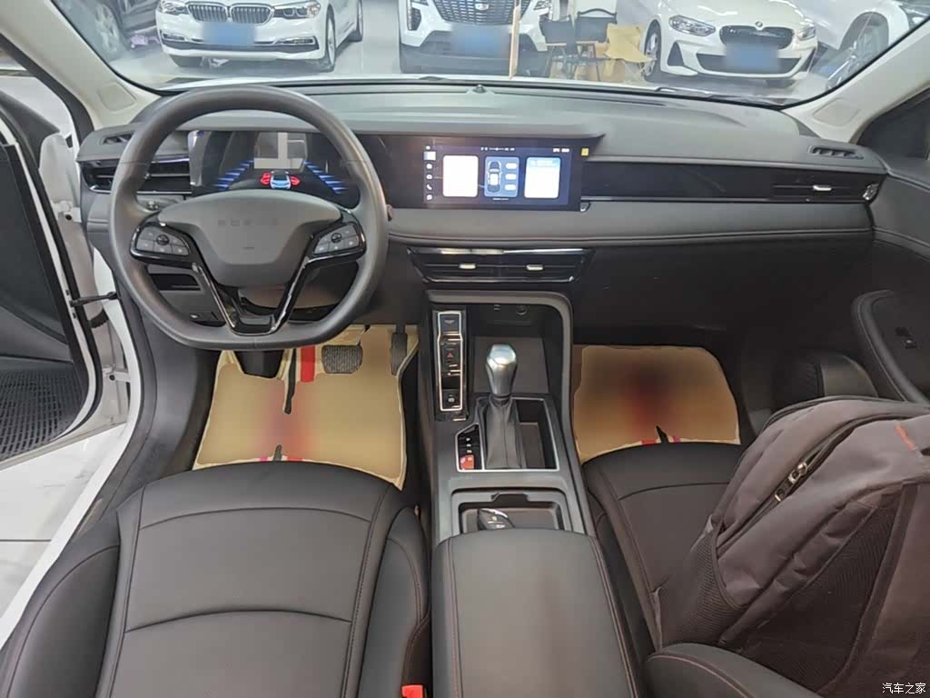 Roewe i5, 2025 10