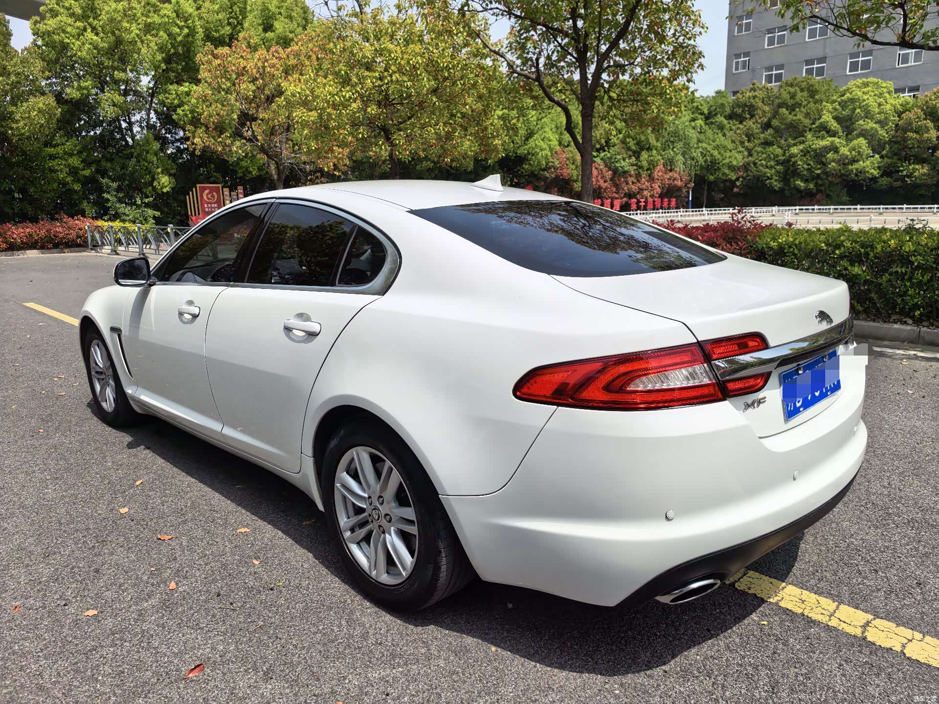 Jaguar XF, 2013 все фото