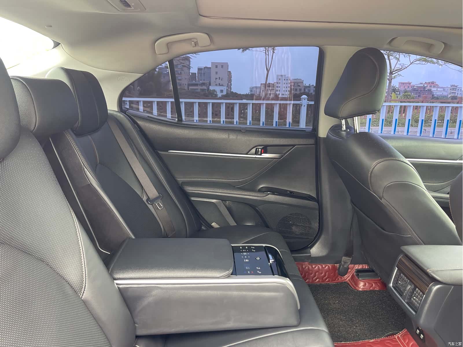 Toyota Camry, 2018 13