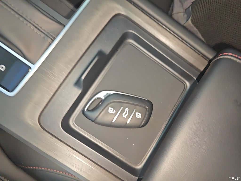 Roewe i5, 2025 9
