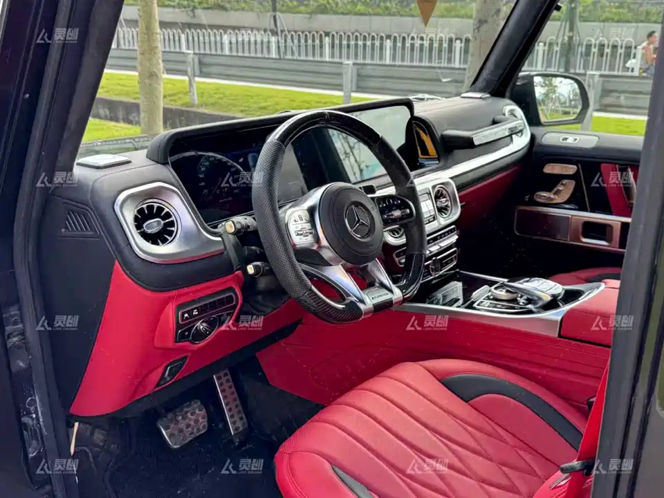 Mercedes-Benz G-class