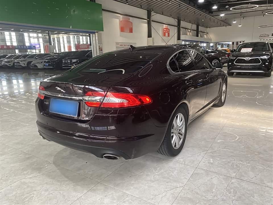 Jaguar XF Jaguar XF