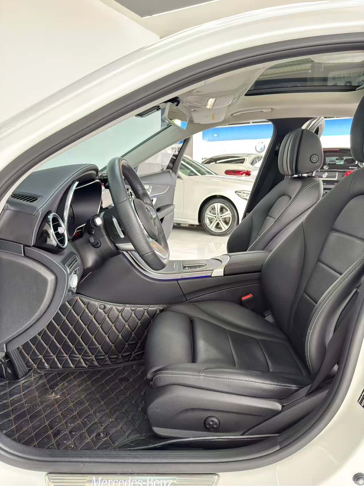 Mercedes-Benz C-Class, 2020 4