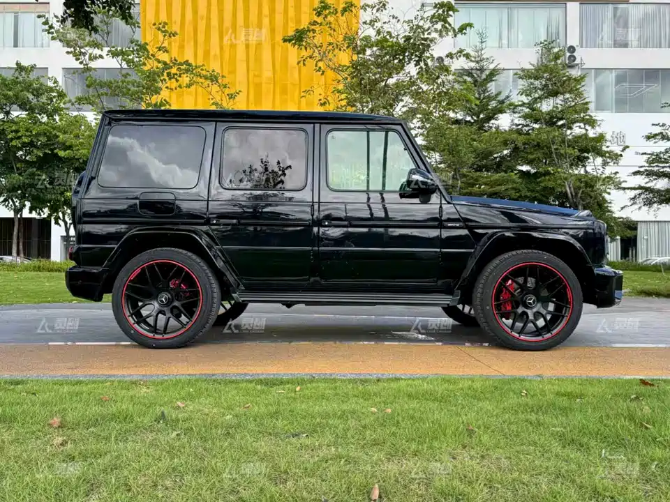 Mercedes-Benz G-class