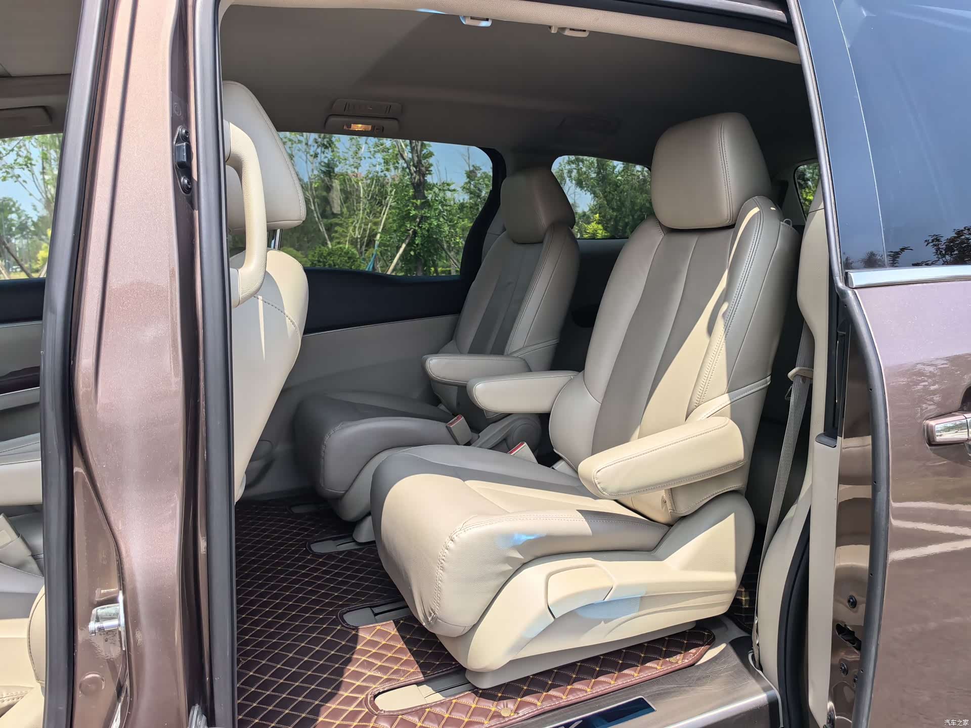 Buick GL8, 2019 7
