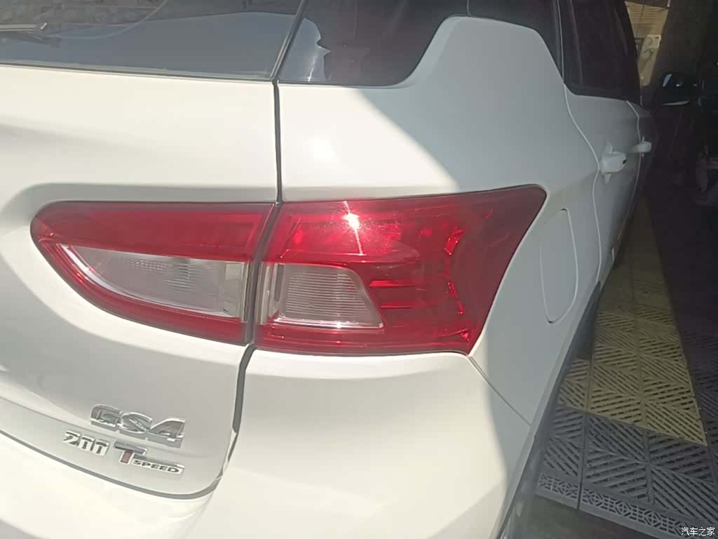 GAC GS4, 2015 8