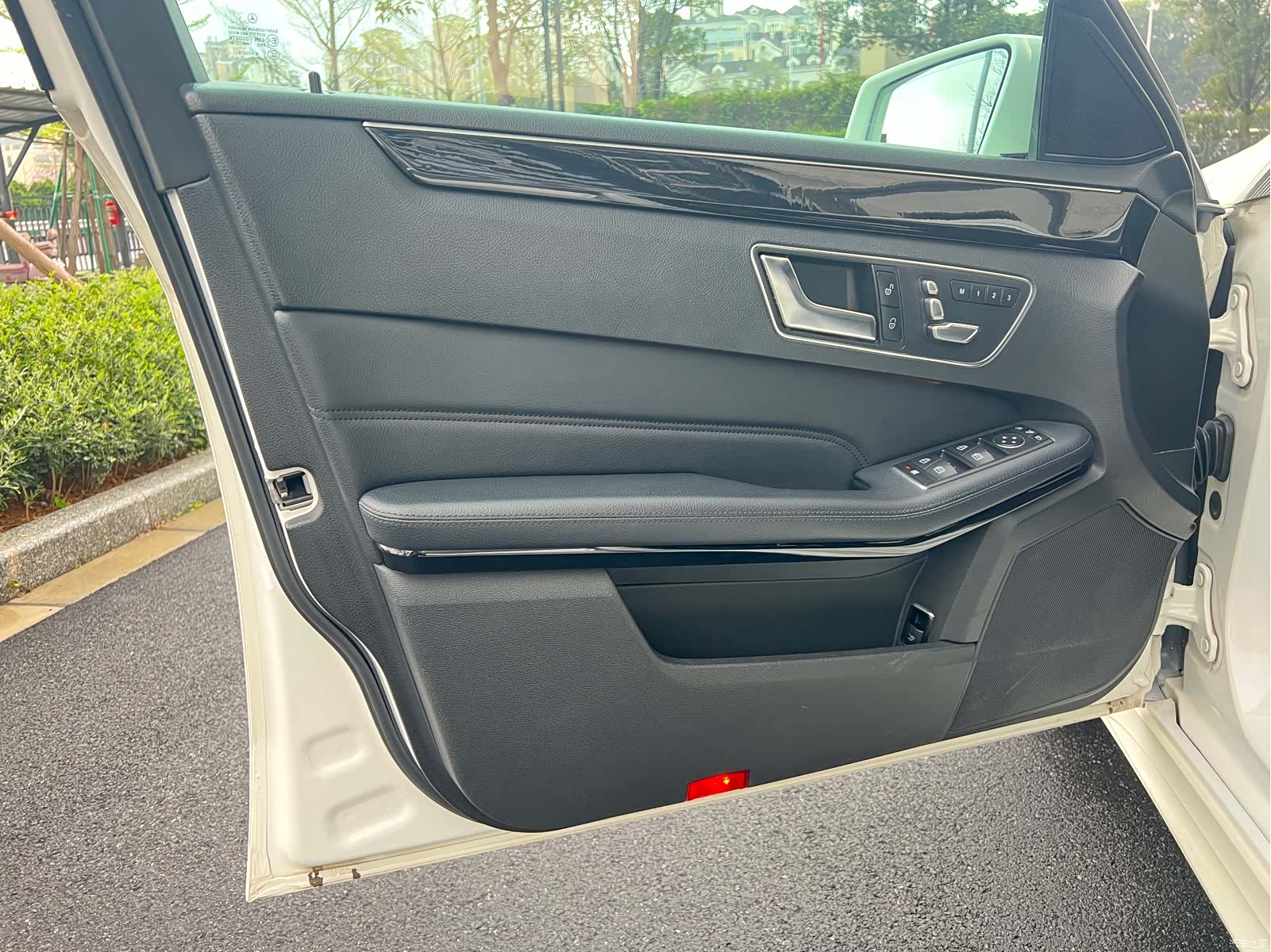 Mercedes-Benz E-Class, 2016 23