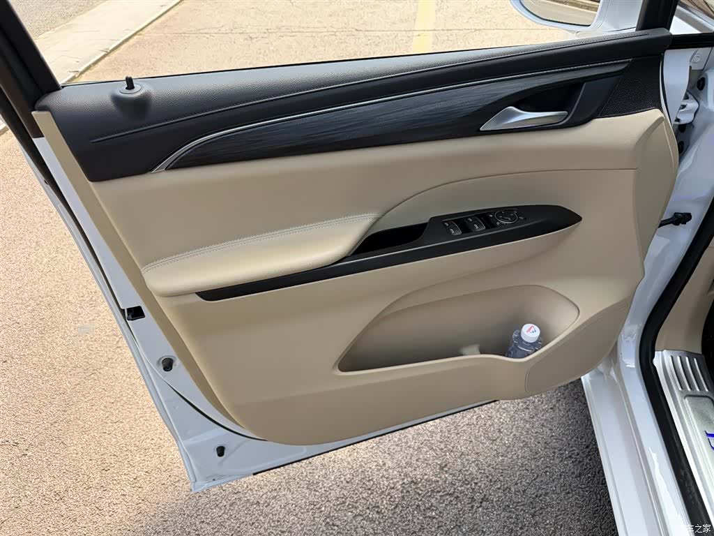 Buick GL8, 2024 6