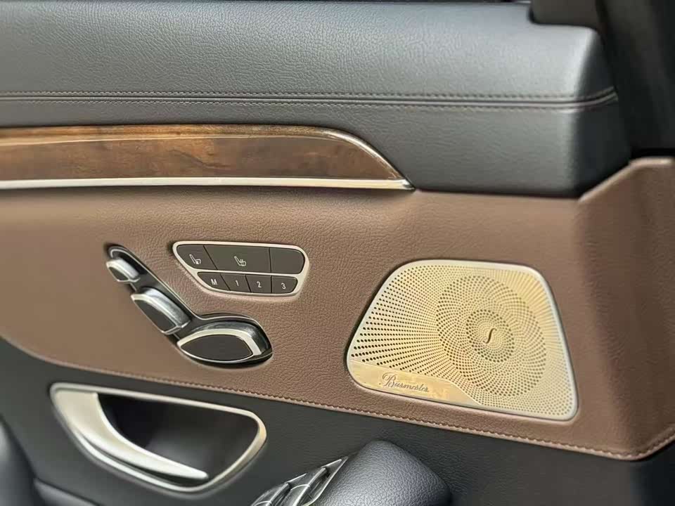 Mercedes-Benz S-class Mercedes-Benz S-class