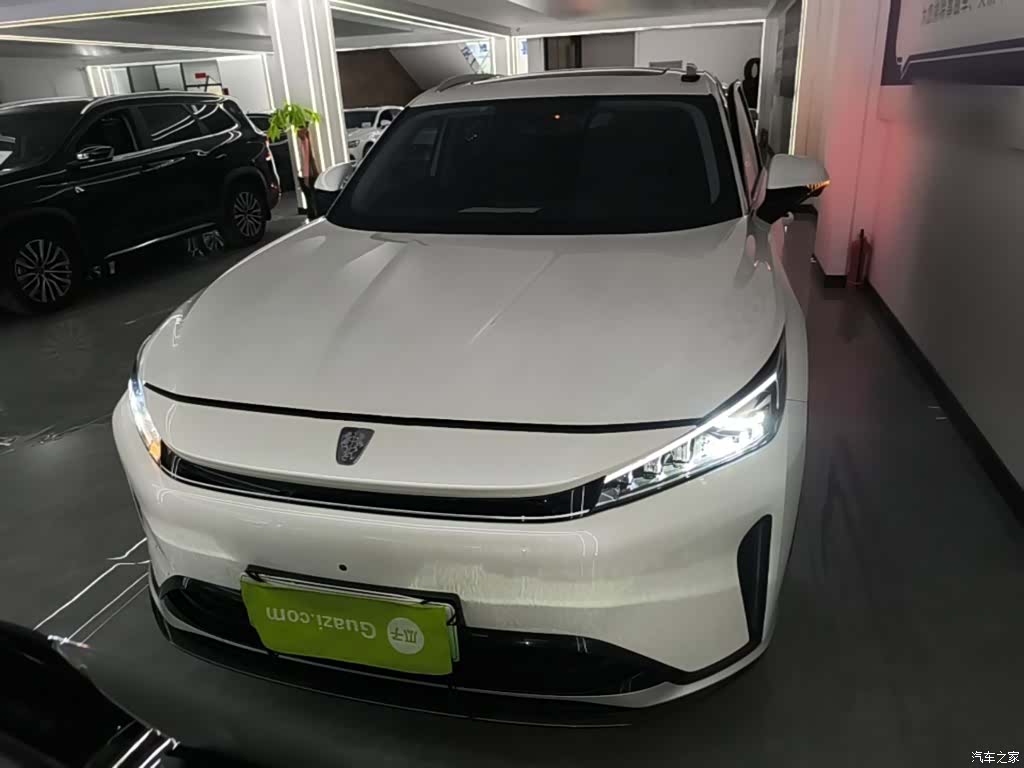 Roewe D5X, 2025 3