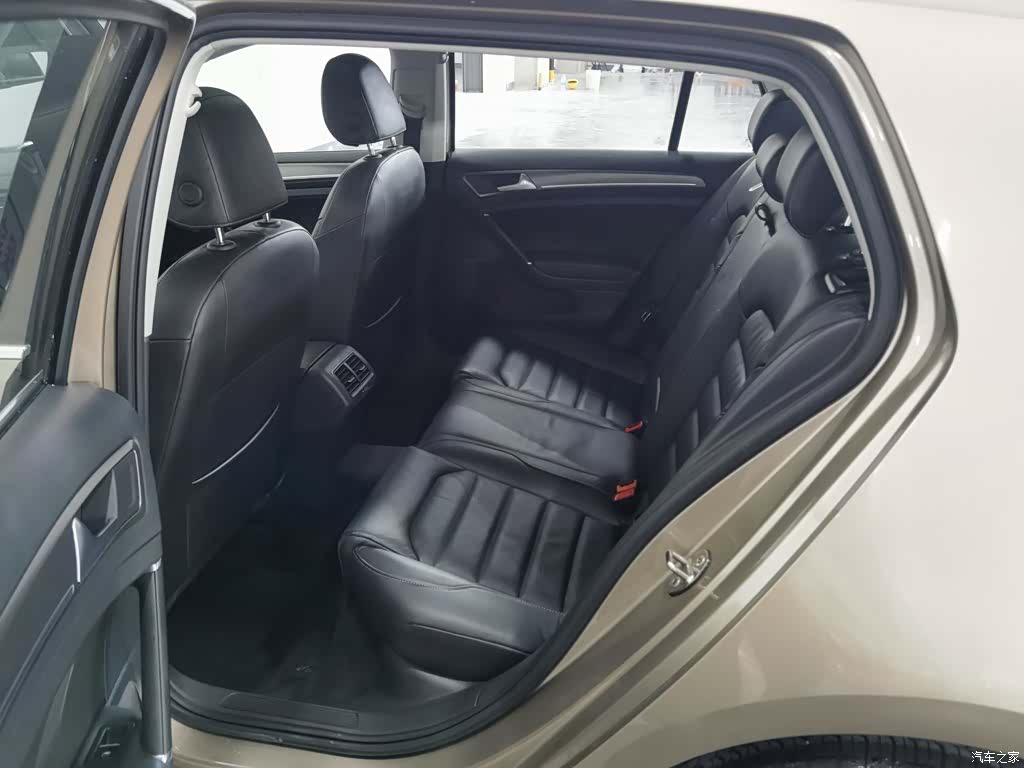 Volkswagen Golf, 2015 15
