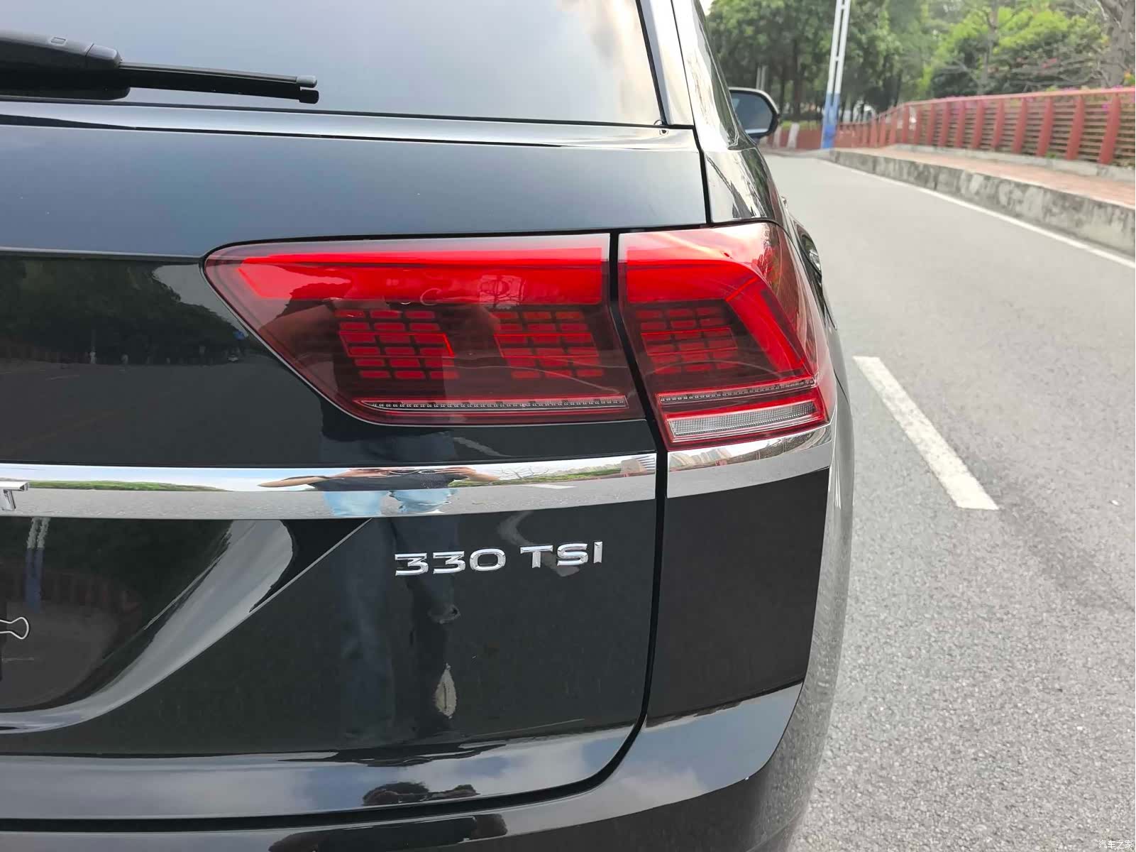 Volkswagen Teramont X, 2021 20