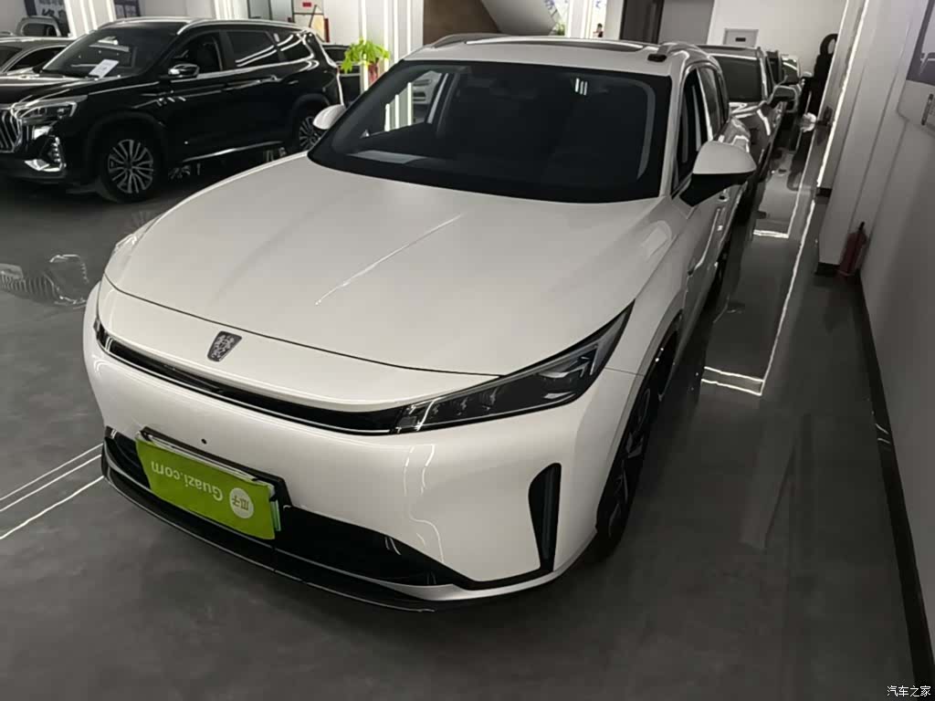 Roewe D5X, 2025 1