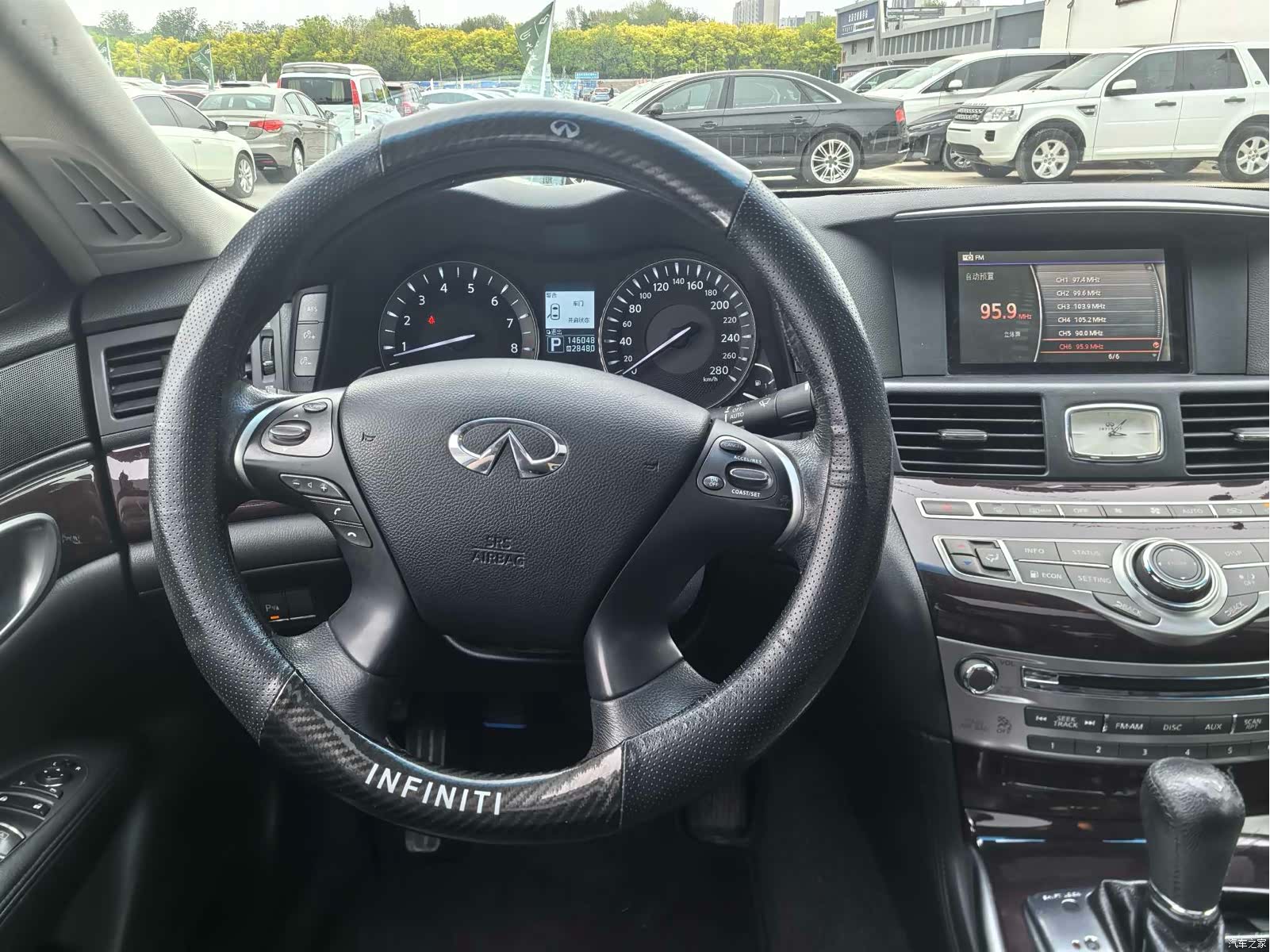 Infiniti M25L, 2013 12