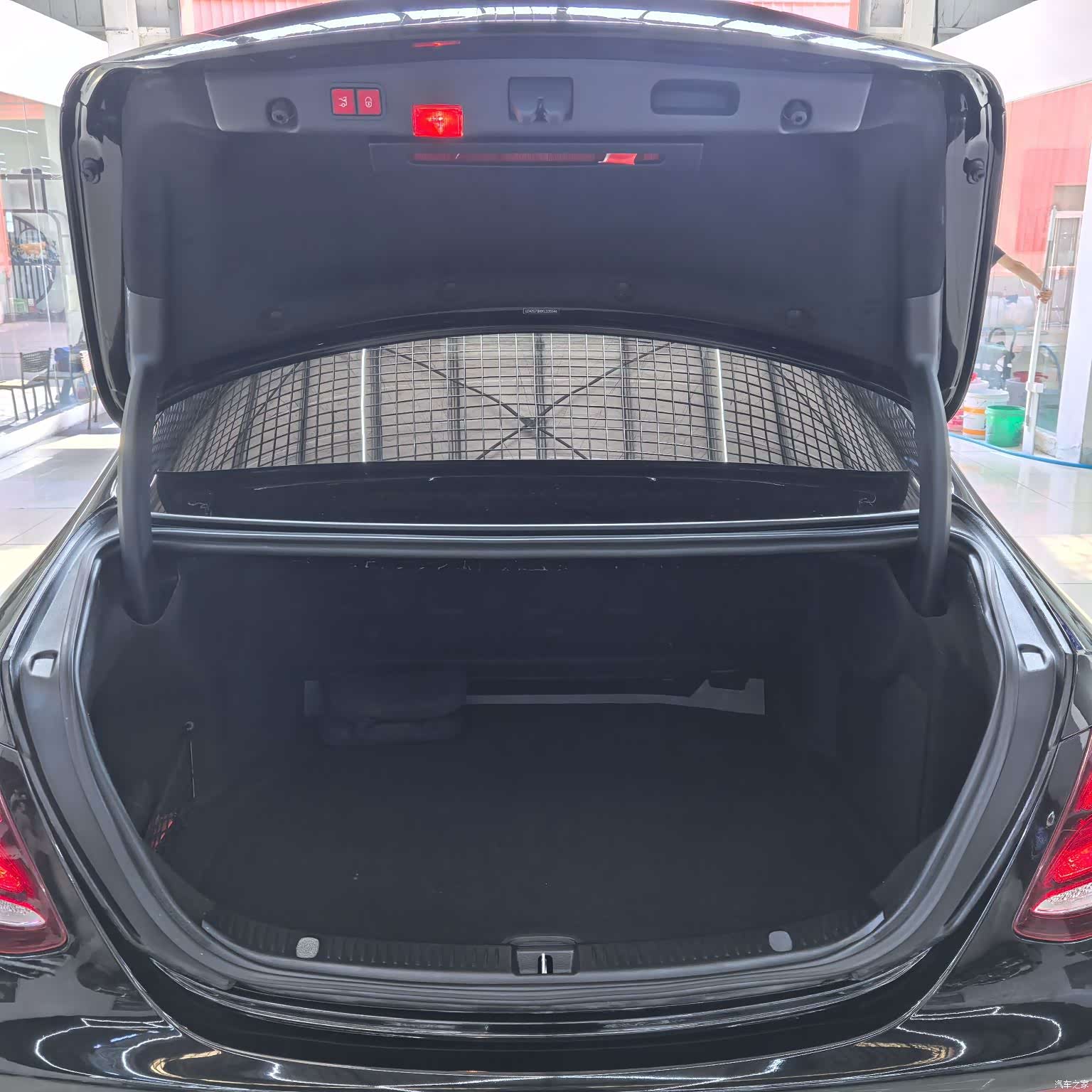 Mercedes-Benz E-Class, 2019 18