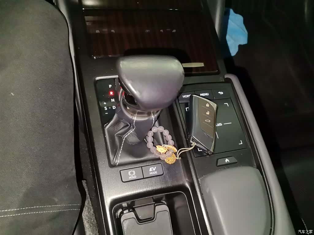 Lexus ES, 2018 7