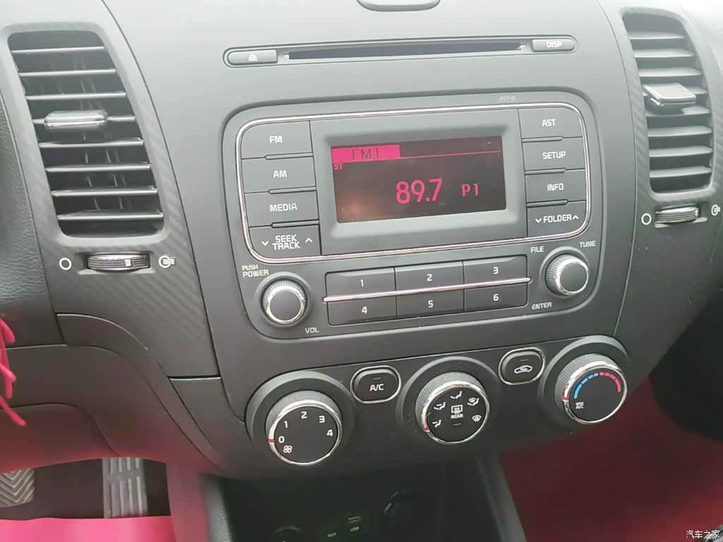 Kia K3, 2015 13