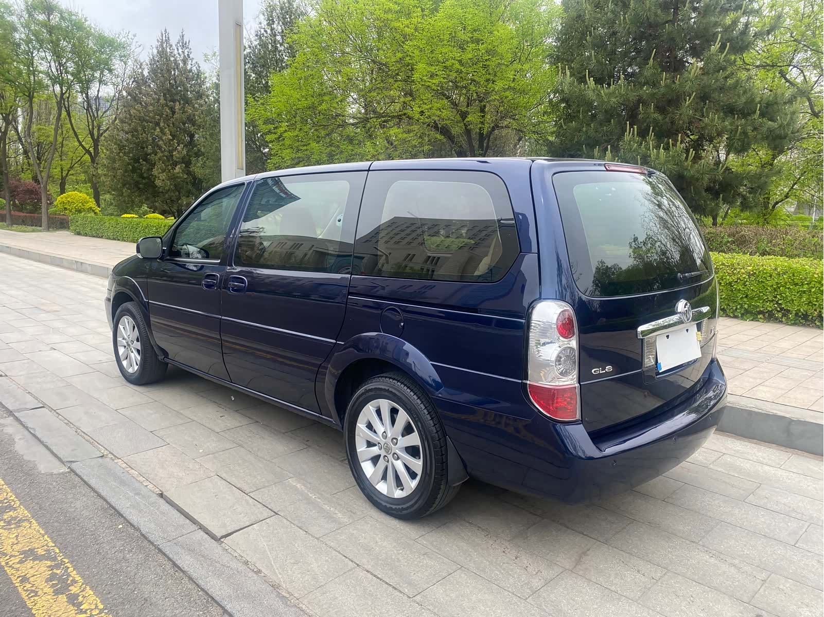 Buick GL8, 2013 3