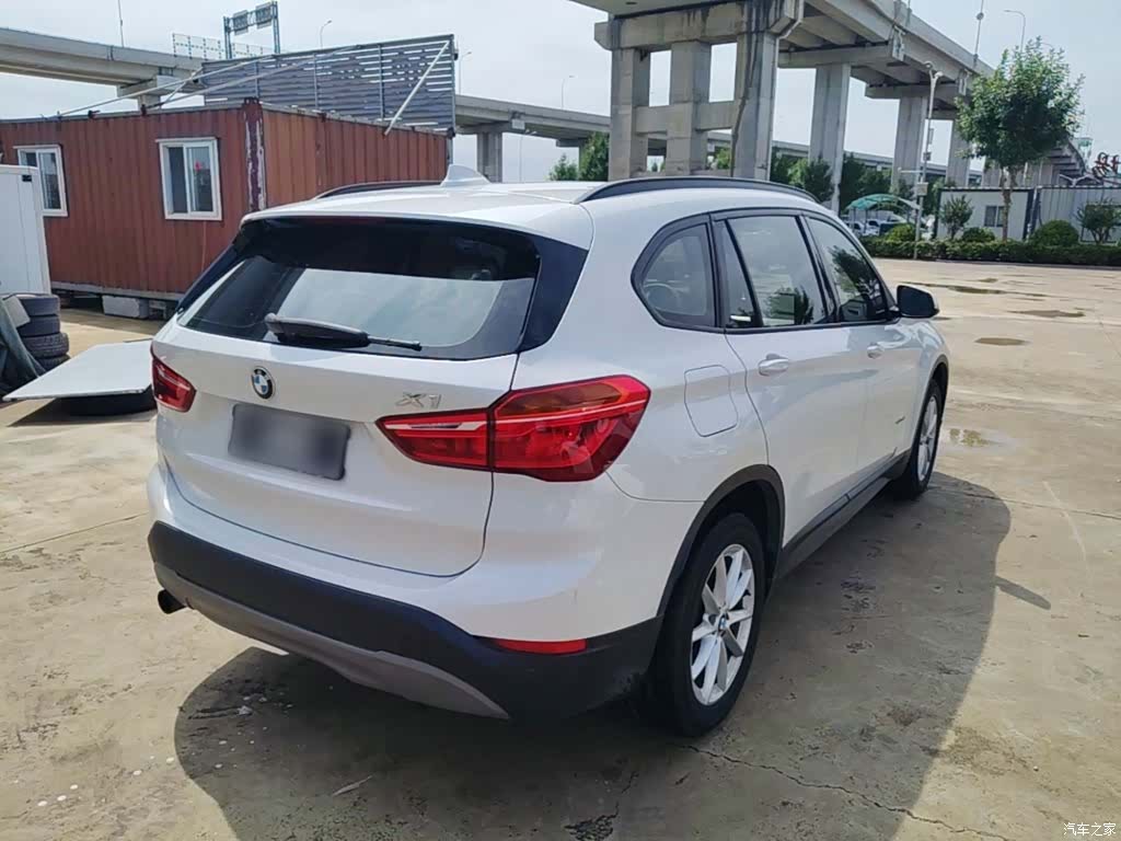 BMW X1, 2016 все фото