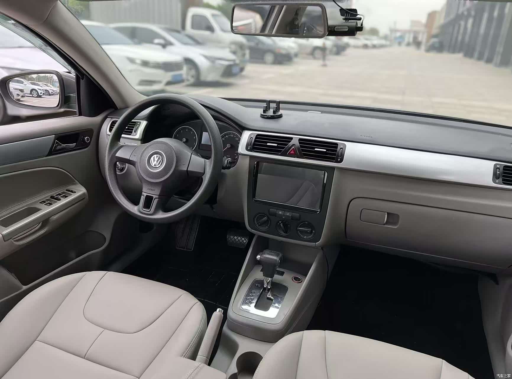 Volkswagen Bora, 2012 8
