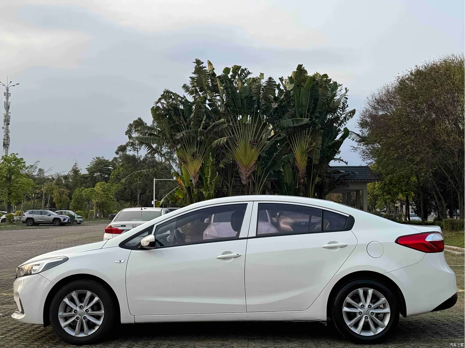 Kia K3, 2018 8