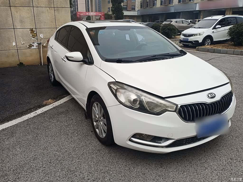 Kia K3, 2015 4