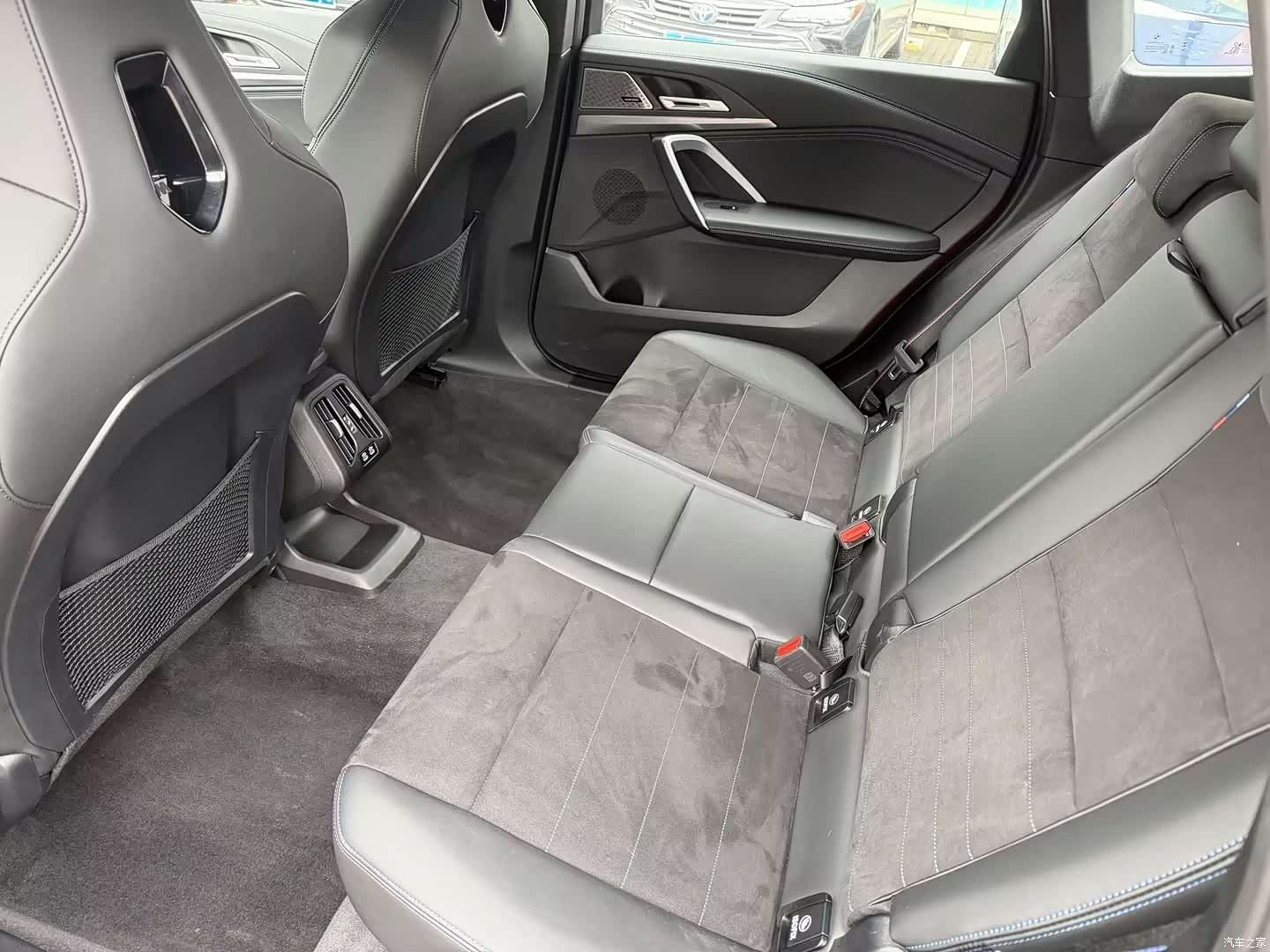 BMW X1, 2024 10