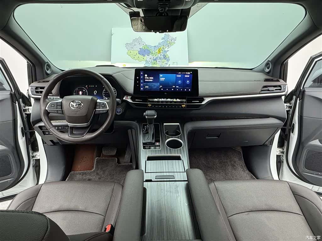 Toyota Sienna, 2024 9