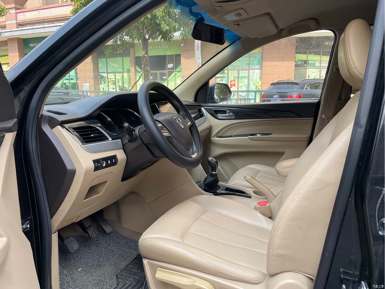 Wuling 730, 2017 12