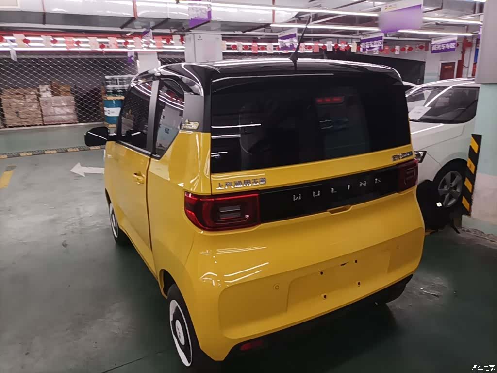 Wuling MINIEV, 2022 все фото