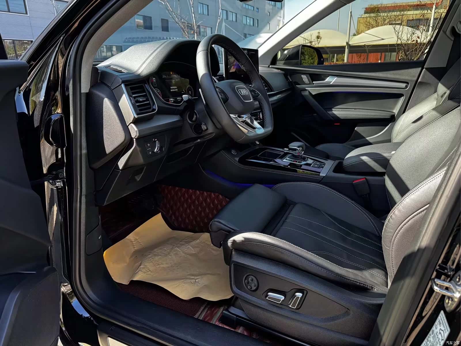 Audi Q5L, 2021 все фото