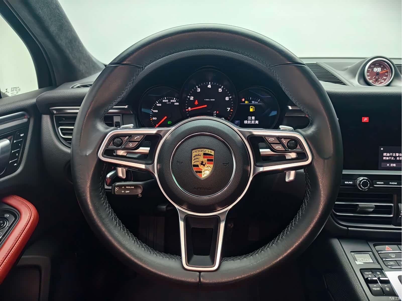 Porsche Macan, 2022 16