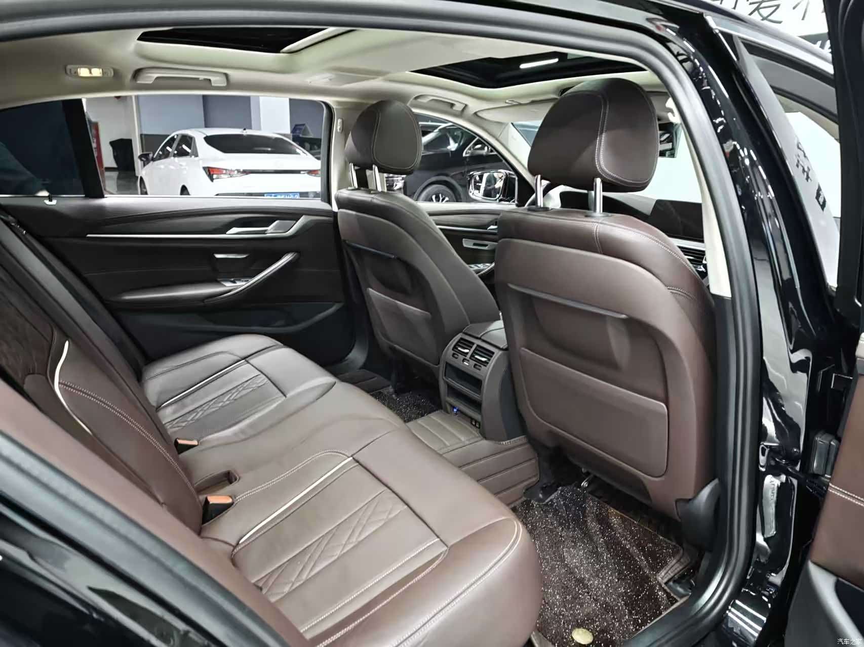 BMW 5 Series, 2020 6