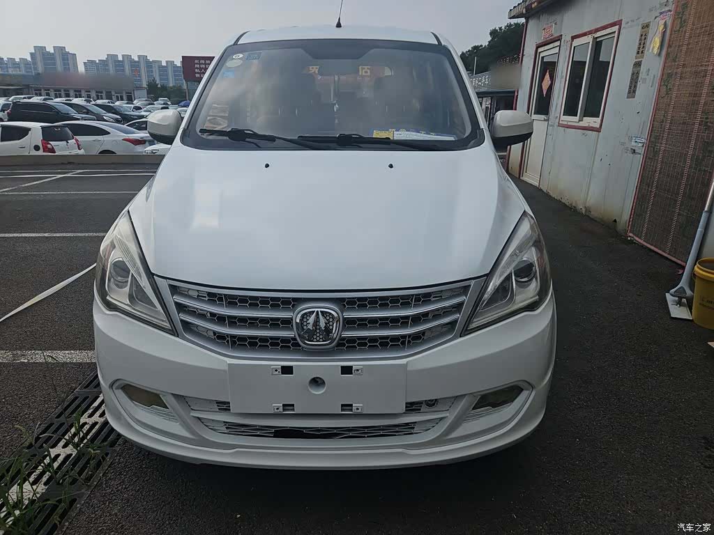 BAIC M20, 2017 8