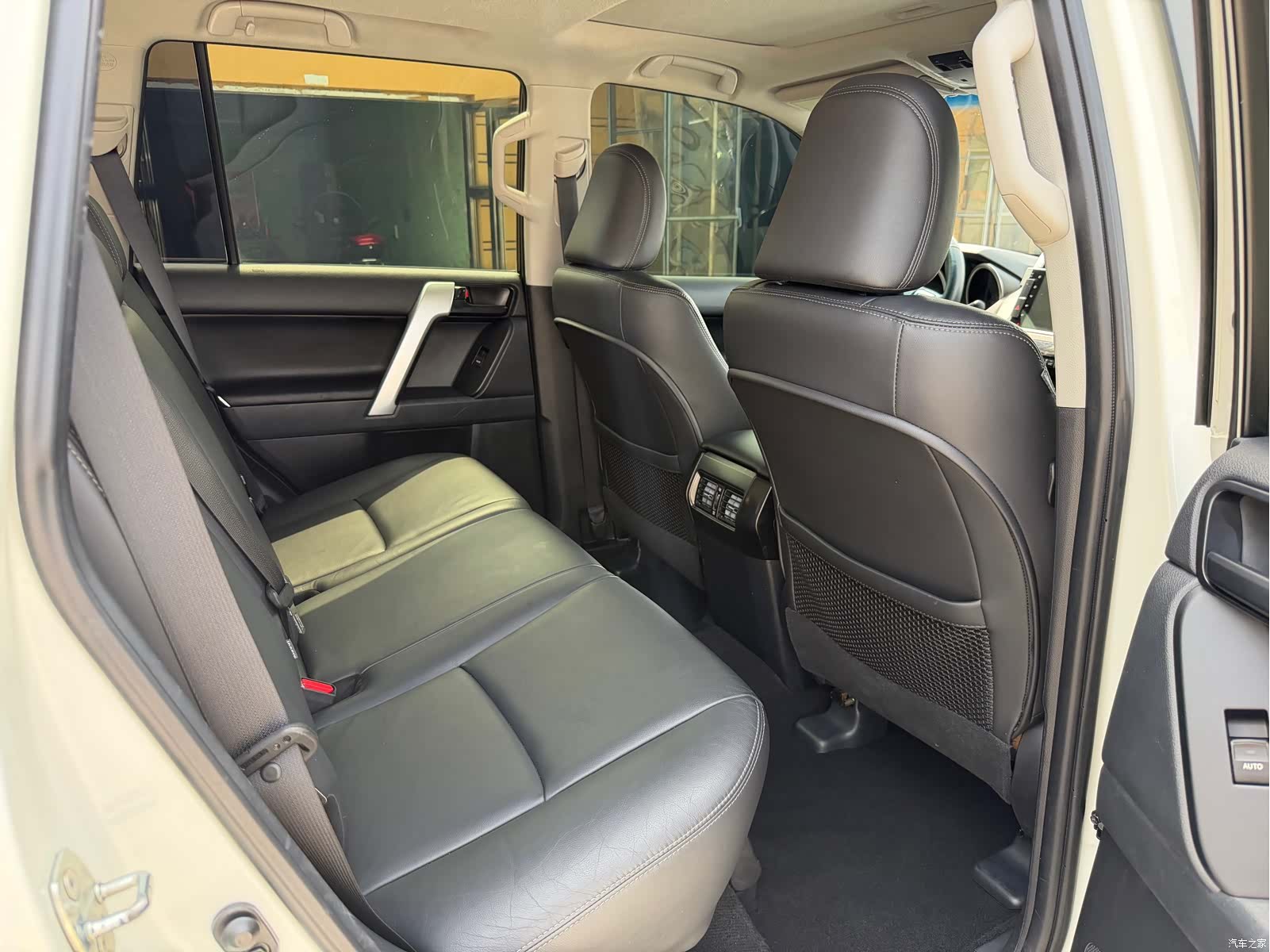 Toyota Prado, 2016 17