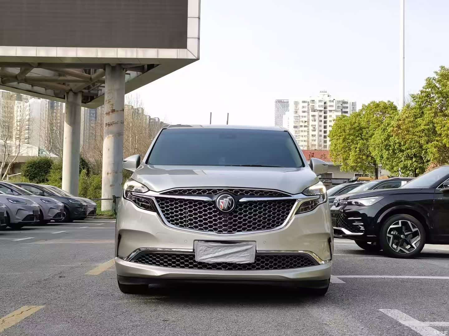 Buick GL8, 2021 4