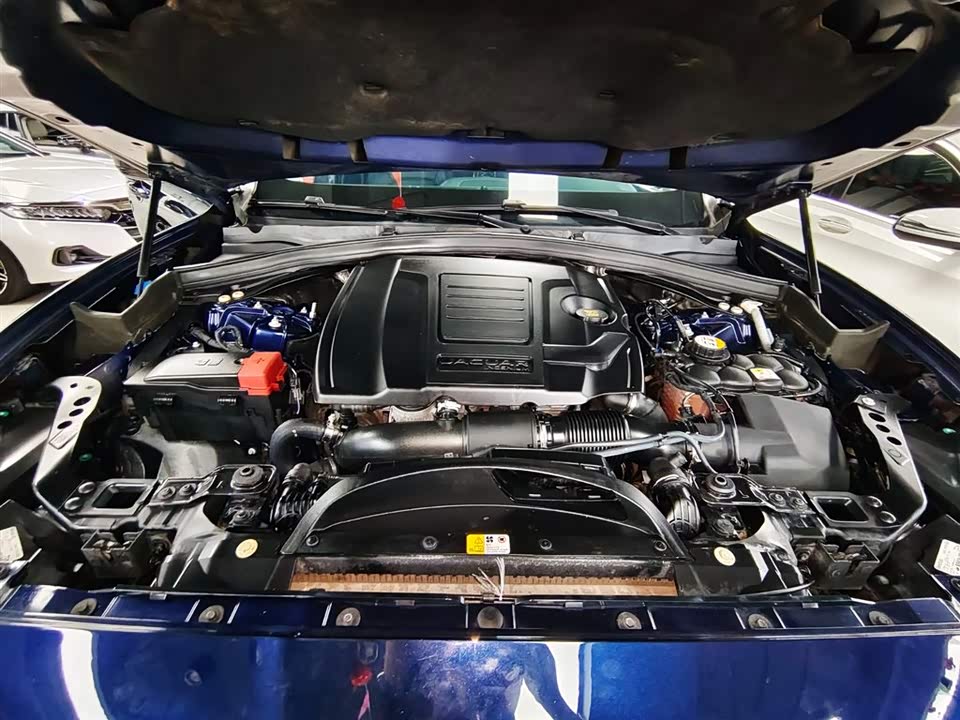 Jaguar F-PACE Jaguar F-PACE