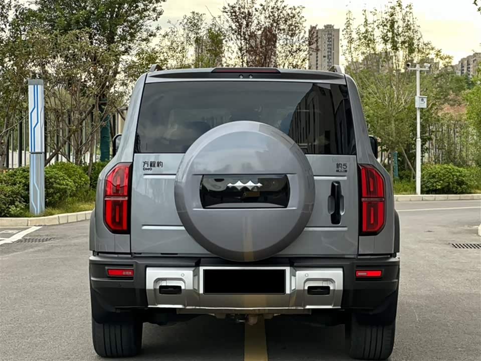 BYD Leopard 5 BYD Leopard 5