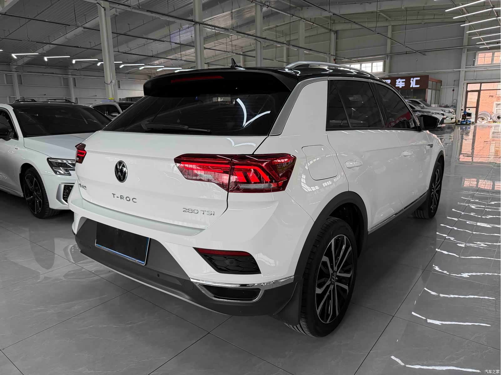 Volkswagen T-ROC, 2022 4