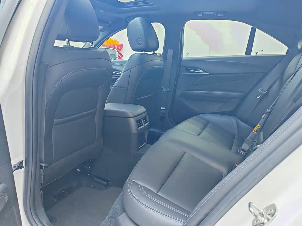 Cadillac CT4
