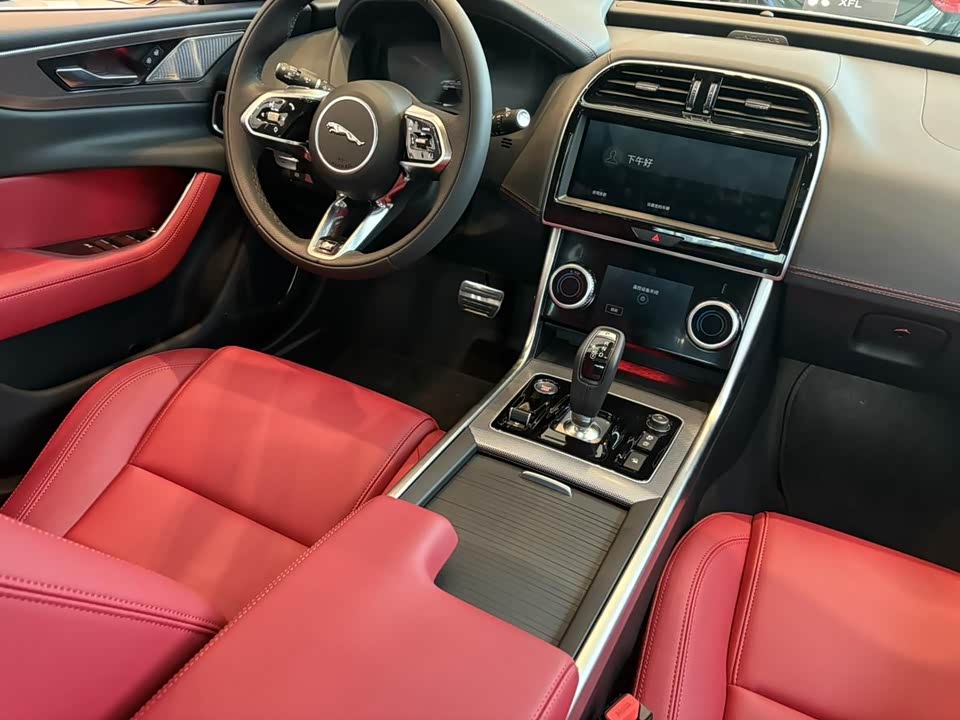 Jaguar XEL Jaguar XEL