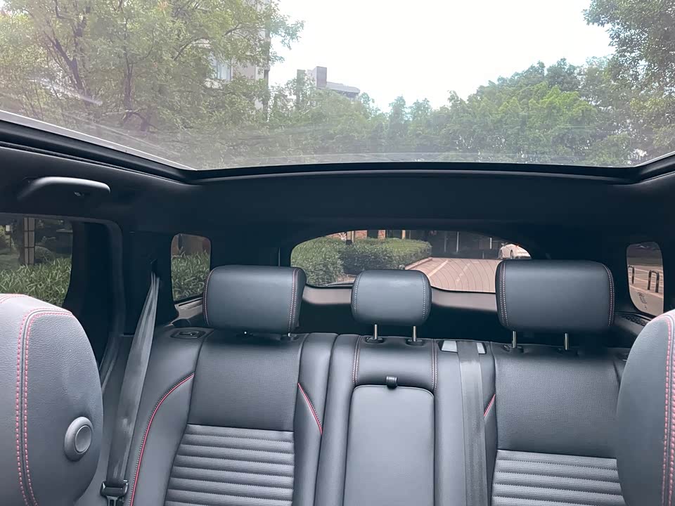 Land Rover Discover sports