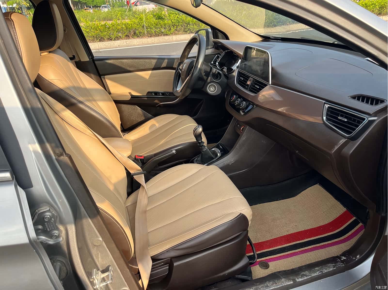 Wuling 310W, 2017 8