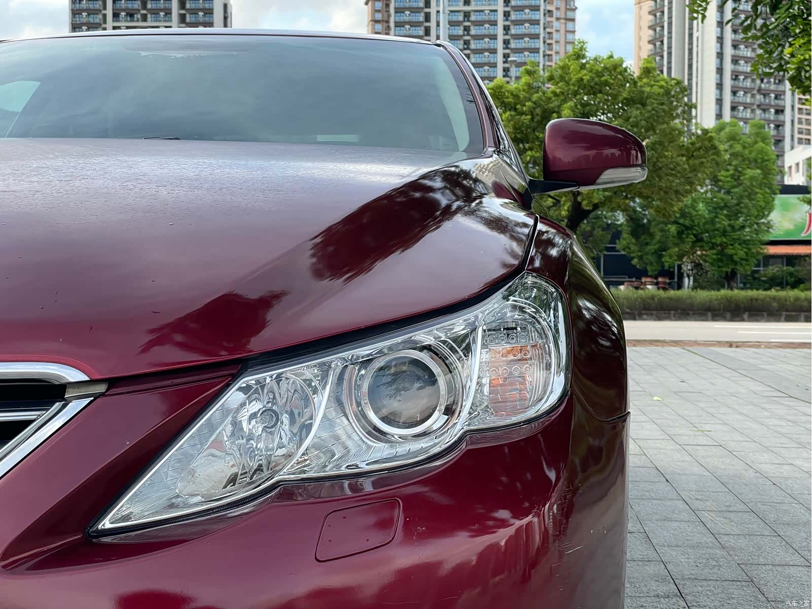 Toyota 2.5V, 2011 14