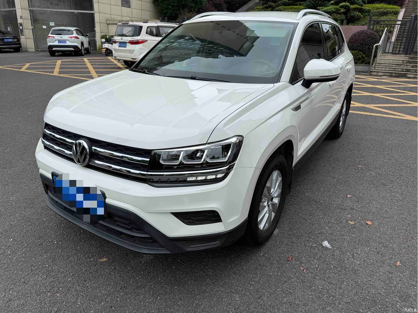 Volkswagen Tharu